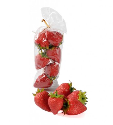 Verklighetstrogna konstgjorda jordgubbar . Klar röda som sig bör med grön skrutt. Säljes i pack om 6 st i stora jordgubbar. Att