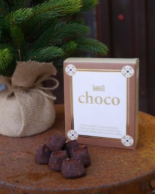 Choco Choklad tryffel med smak av havssalt och kola. Himmelsk god tryffel tillverkad helt utan palmolja men med en massa smak. L