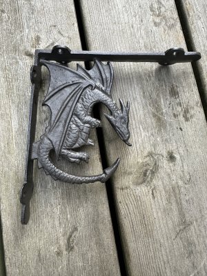 Konsol drake i järn 
