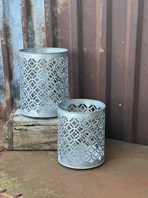 Orientalisk förvaring / ljuslykta i metall