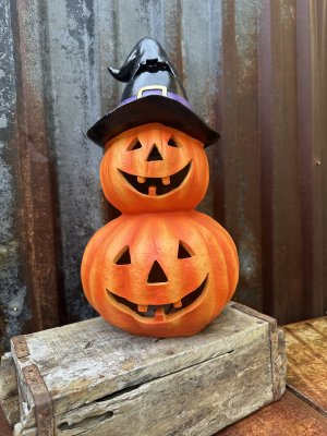 Stor dubbel pumpa Halloween med hatt och belysning
