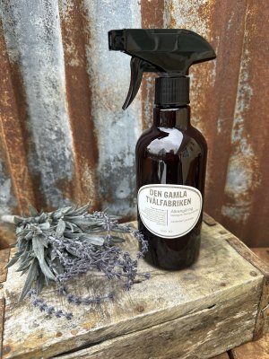 Allrengöring med doft av lavendel