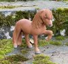 Hästen Vildur en lekfull brun söt skönhet med brun man, att dekorera med. Designad av Erkers Marie Persson Leksand. Unik i sin s
