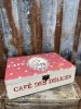 Trälåda CAFÉ med lock och fack inuti