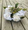 Vacker stor bukett med mixade blommor