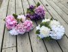 Vacker stor bukett med mixade blommor