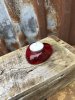 Röd hjärtformad ljusstake i glas