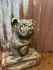 Stor hund Bulldogg i antik guld 