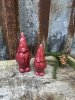 Röd tomte i porslin