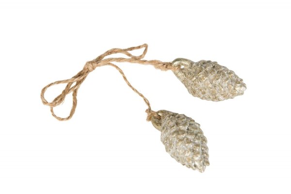 Guld glitter kottar på snöre att dekorera med. Välarbetade och fina med detaljer runt om och fint lyster. Två kottar på ett snör