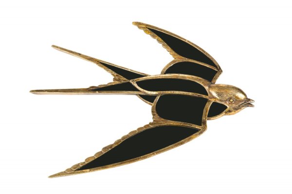 Vacker och elegant spegel formad som en fågel svala. Dekorerad med en guld färgad ram. I vägg modell med fäste på baksidan. Mät