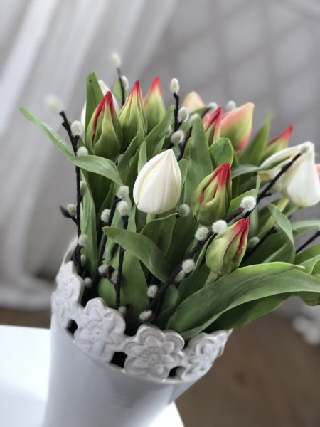 Vide kvist videkissar på gren verklighetstrogna konstgjorda. Att dekorera och pynta med.