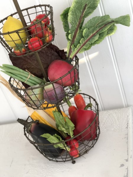 Röd rädisa konstgjord att dekorera med