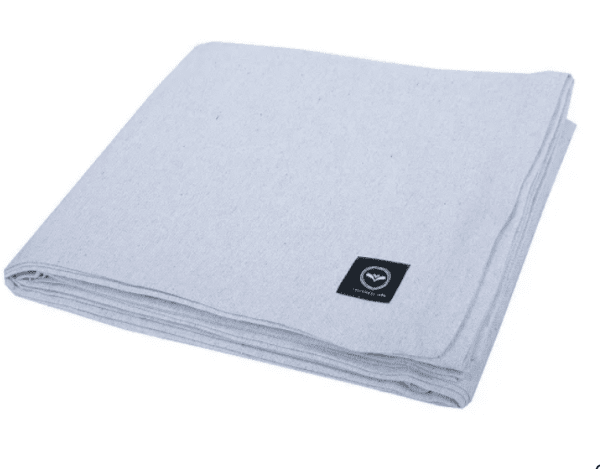 Stor grå duk Elin i återvunnet textil material