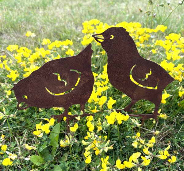 Familjen Hilding tupp, höna och kycklingar i rost