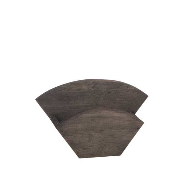 Hållare till kaffefilter natur grå. Kan både hängas på väggen och förvara ståendes på tex köksbänken. Höjd: ca 13cm Bredd: 20,5