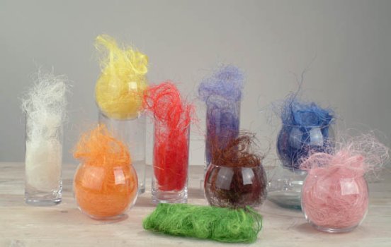 Sisal att dekorera med pynta och pyssla med. I arrangemang av blommor, ljus eller liknande. Finns i flera olika nyanser. -Lila 2