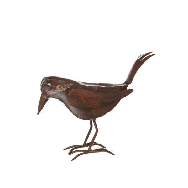 Brun fågel i hamrad plåt/metall . Att dekorera med utomhus som inomhus. I modell som både kan stå och sättas fast på väggen. M