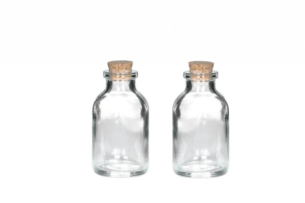Gammeldags inspirerad och designad flaska i glas med kork. Finns i flera modeller -Högre / större 400ml -Mellan -Mindre -Mini Fö