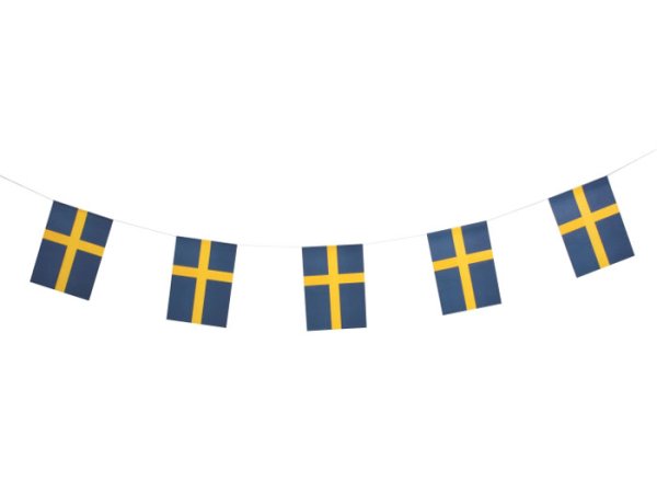 Flaggor / vimplar i girlang modell. Att hänga upp till sommar festen, midsommar, studenten eller liknande. Flaggorna, vimplarna