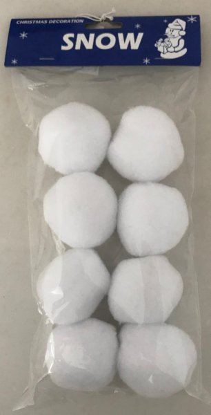 Vita snöbollar i konstgjord fluffig rund modell. Att dekorera, pynta och pyssla med. Säljes i pack om åtta stycken snöbollar. I