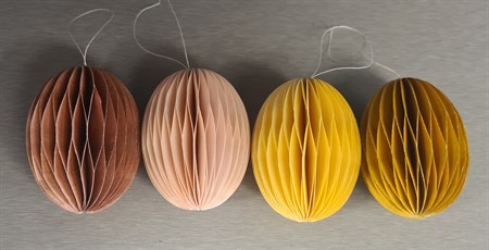 Påskägg dekorationsägg i papper. Vikbar modell med magnet. Säljes i 2 pack med två olika ägg per förpackning. -Rosa & Lila -Ljus