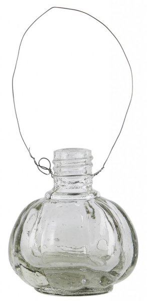 Liten söt vas i glas. Med metall ögla upptill så vasen kan hänga. Dekorerad runt om med vackert dekor mönster i glaset. För blom