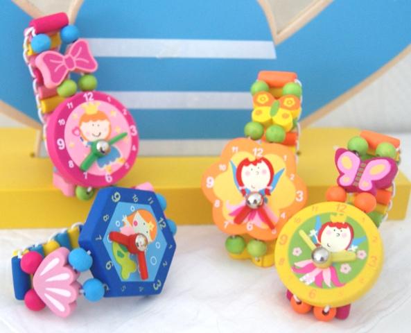 Barn klockor i trä Pirater & Prinsessor