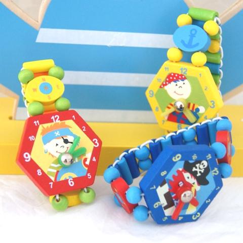 Barn klockor i trä Pirater & Prinsessor