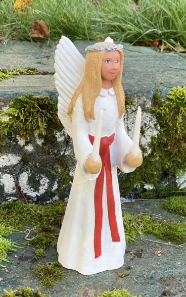 Ängel Julängel Elin med ljus i händerna att dekorera med. Designad av Erkers Marie Persson Leksand. Unik i sin stil och modell.