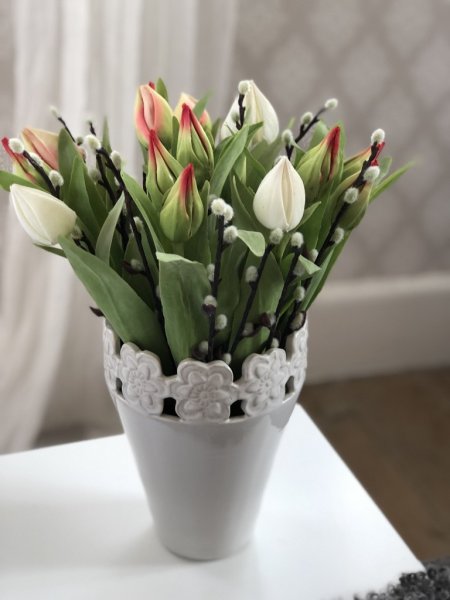 Vide kvist videkissar på gren verklighetstrogna konstgjorda. Att dekorera och pynta med.