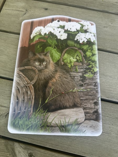 Skärbräda med katt Hortensiakatt av Lena Petersson