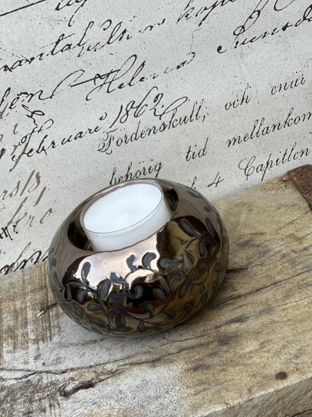 Ljuslykta koppar med dekor 