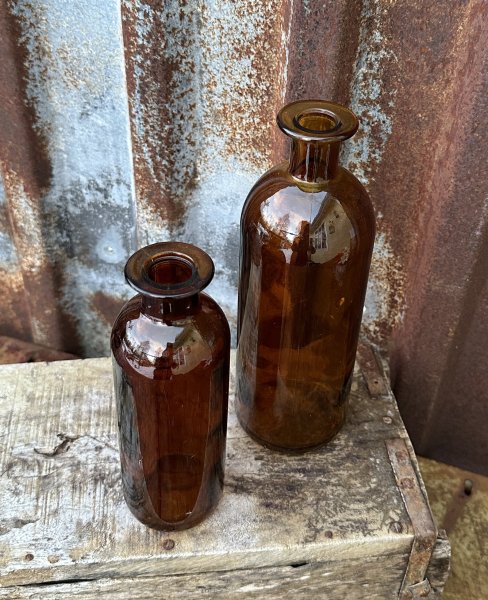 Brun flaska / vas i glas