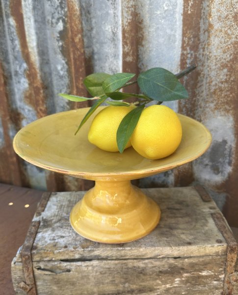 Spansk handgjord gul skål på fot 