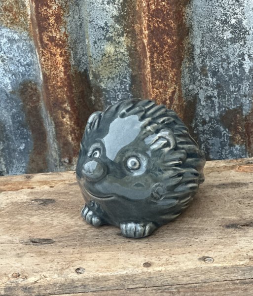 Igelkott Otto att dekorera med 