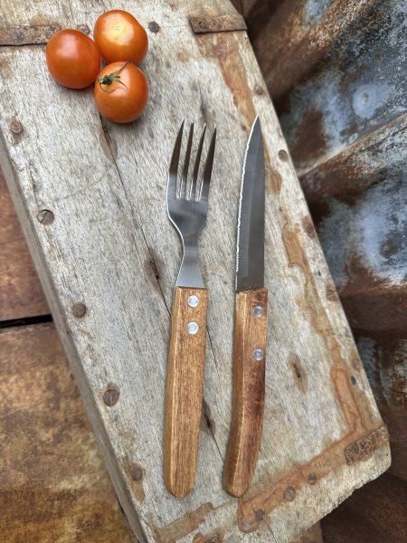Kött / grill bestick med handtag i acacia trä 4-pack