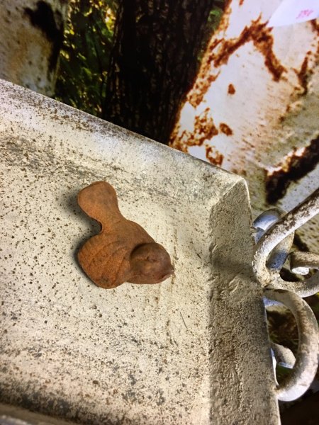 Handgjord järn fågel rost att dekorera med