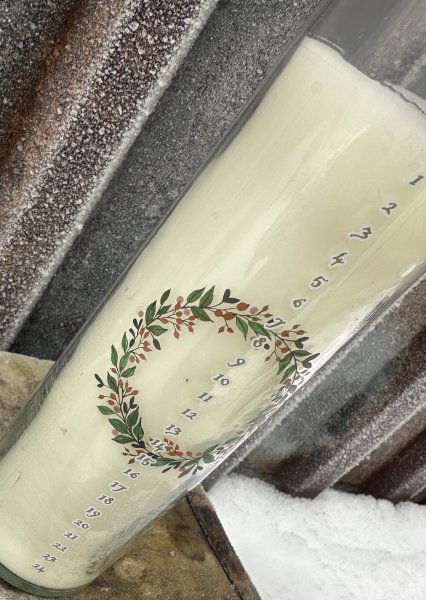 Adventsljus / kalenderljus i glas med siffror