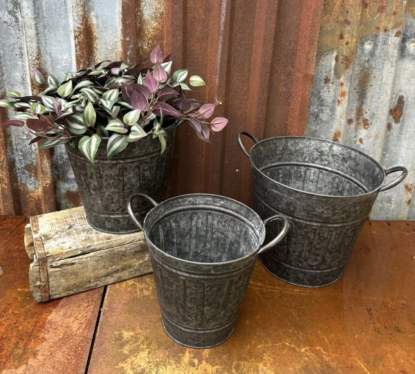 Stor kruka / tunna i zink med handtag