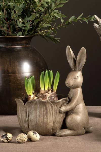 Kruka skål med hare 