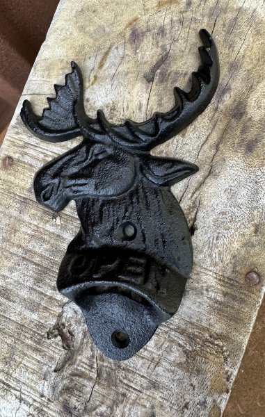 Kapsylöppnare älg i järn