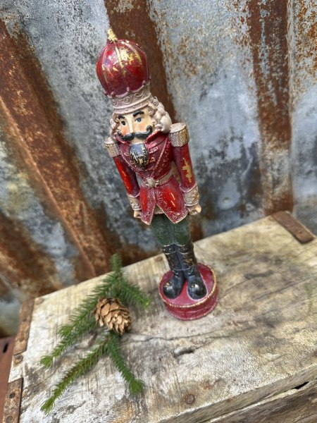 Elegant och vacker julsoldat / nötknäppare i antik stil