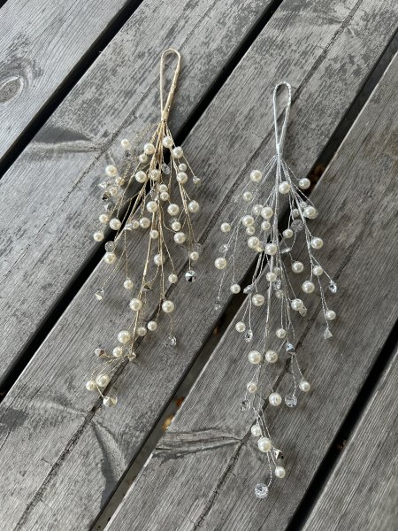 Vacker och elegant mistel i silver och guld glitter med pärlor 