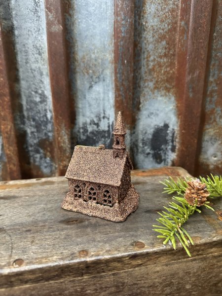 Glittrig brun kyrka att hänga och dekorera med
