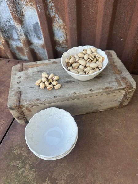 Skål Flora i porslin med vacker dekor