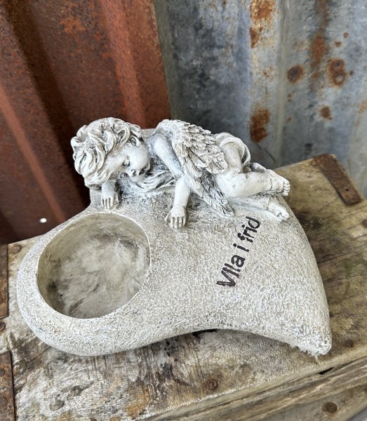 Grav hjärta med ängel och text Vila i frid