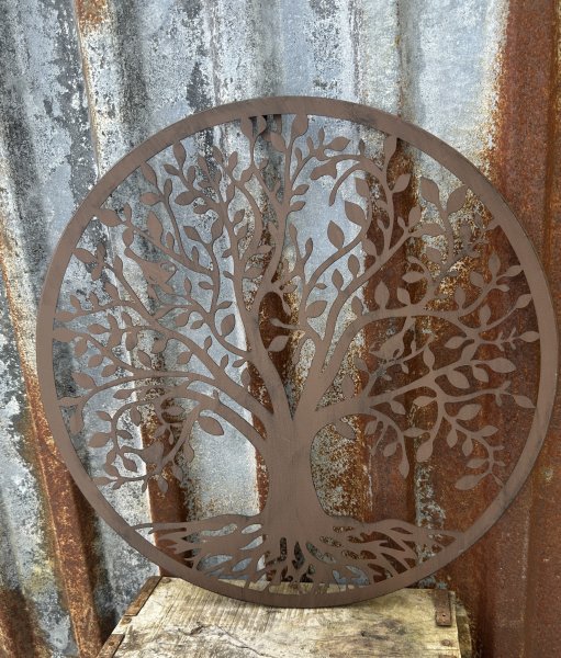 Rund tavla livets träd i rost