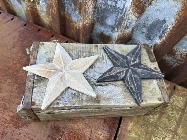 Stjärna på snöre att dekorera med