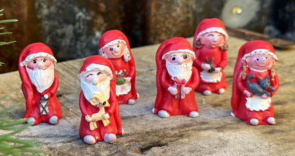 Tomtefar och tomtemor i söt mindre modell 